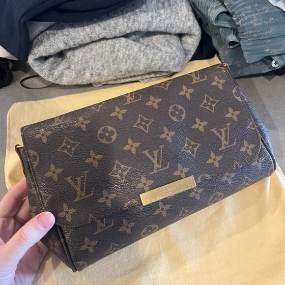 Louis Vuitton Favorite MM - Picture 3 of 6